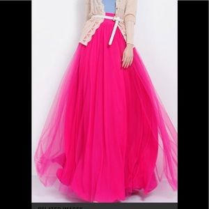 Maxi tulle skirt